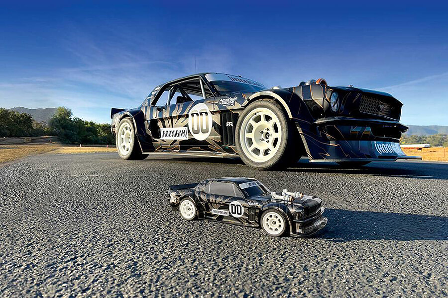 Team Associated Hoonicorn Apex 2 RTR 4WD AS30124 - RC Model Shop